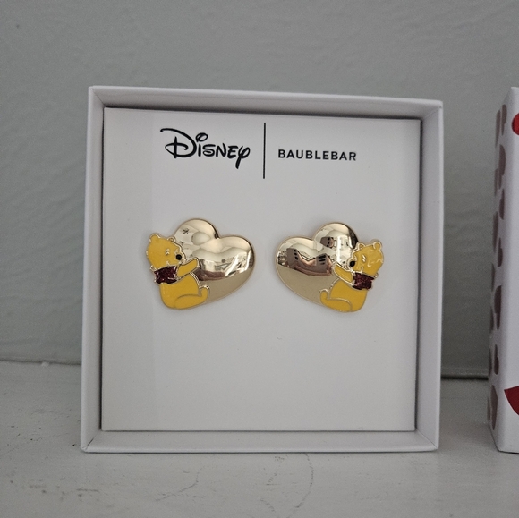 NWT Baublebar x Disney Pooh Bear heart earrings - Picture 2 of 2